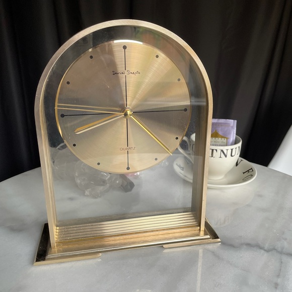 RARE Daniel Dakota Minimalist style clock - Picture 5 of 6